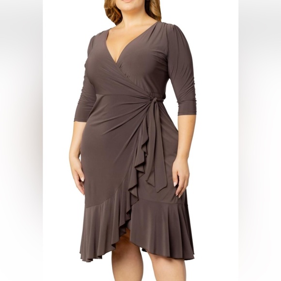 New York & Company Dresses & Skirts - NEW YORK & COMPANY COLLECTION BLACK DRESS
18” PTP
POLY SPANDEX